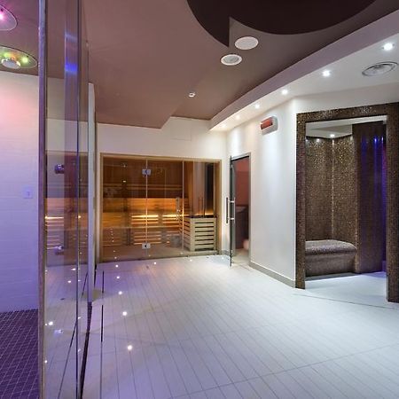 Hotel Lo Zodiaco أبانو تيرمي المظهر الخارجي الصورة